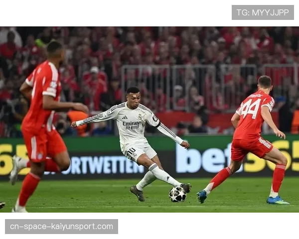 拜仁客场4-3淘汰皇马晋级欧冠四强，奥利塞迪亚斯末段连轰世界波